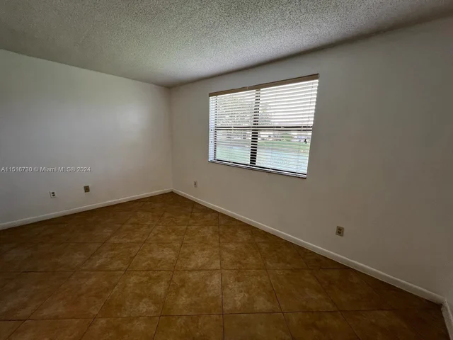 1160 WASHINGTON CR # 1160B, Homestead FL 33034