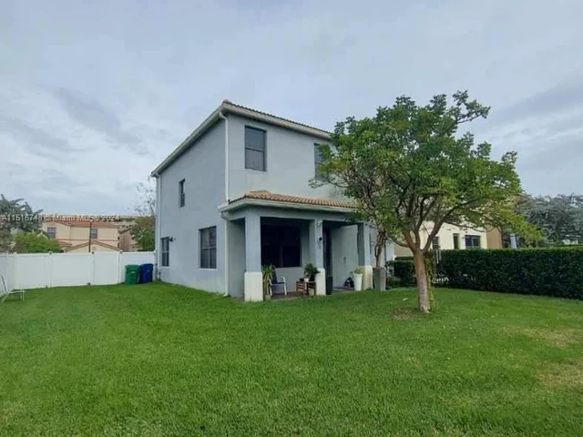 850 NE 193rd Ter # 850, Miami FL 33179