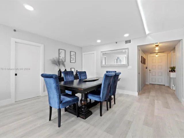 3095 N Course Dr # 602, Pompano Beach FL 33069