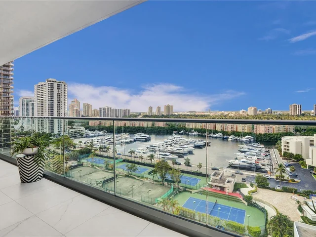 19707 Turnberry Way # 16C, Aventura FL 33180