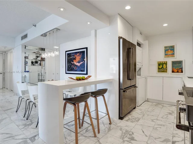 19707 Turnberry Way # 16C, Aventura FL 33180