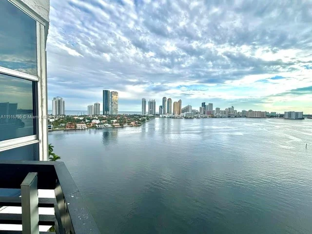 3600 Mystic Pointe Dr. # 1801, Aventura FL 33180