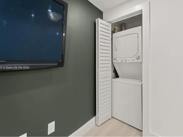 777 SW 9th Ave # 509, Miami FL 33130