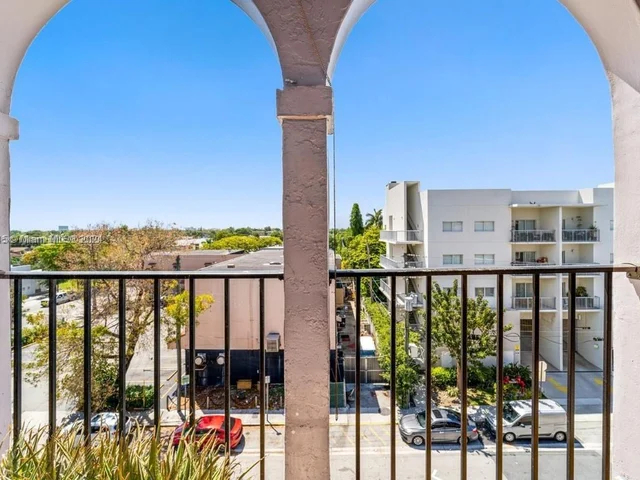 777 SW 9th Ave # 509, Miami FL 33130