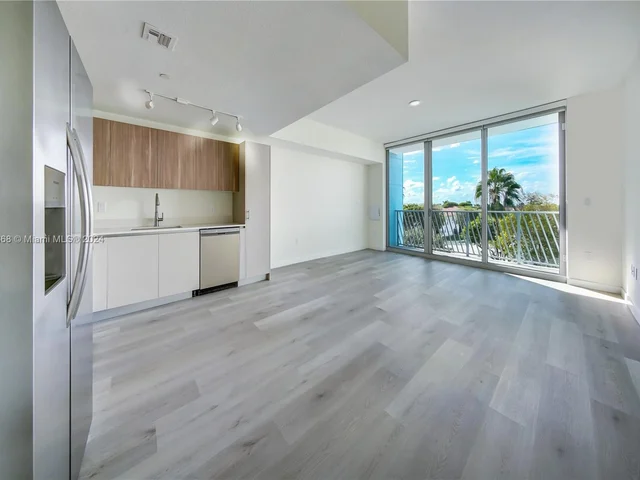 8175 NW 107th Ct # 307, Doral FL 33178