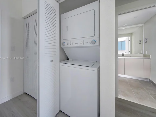 8175 NW 107th Ct # 307, Doral FL 33178