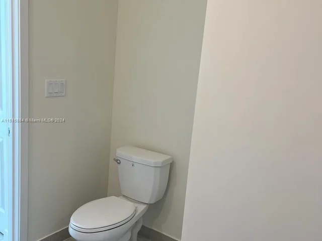 8167 NW 41st St # 309, Doral FL 33166