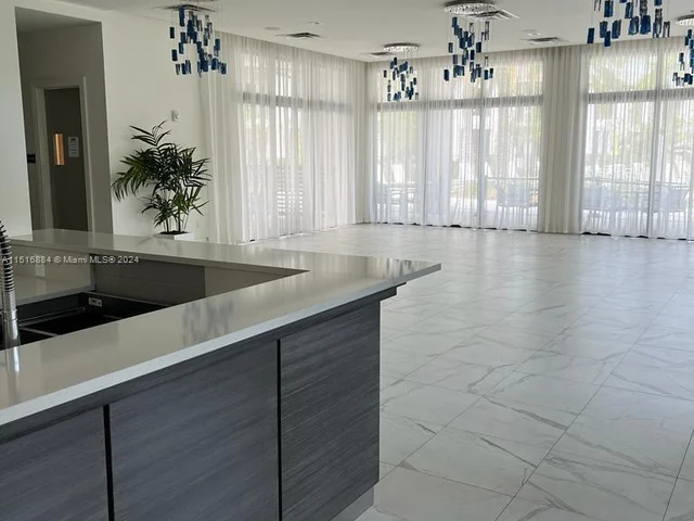 8167 NW 41st St # 309, Doral FL 33166