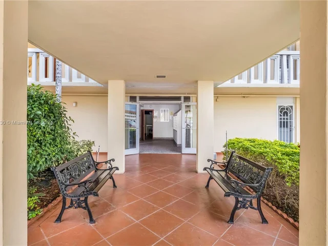 2999 Point East Dr # C514, Aventura FL 33160