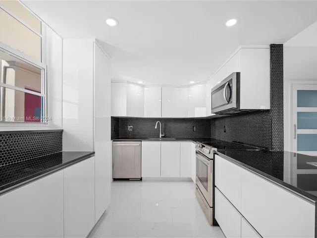 2999 Point East Dr # C514, Aventura FL 33160