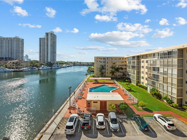 2999 Point East Dr # C514, Aventura FL 33160