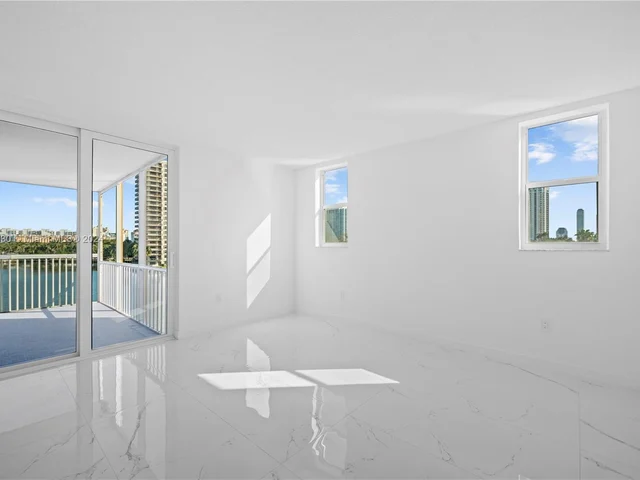 2999 Point East Dr # C514, Aventura FL 33160