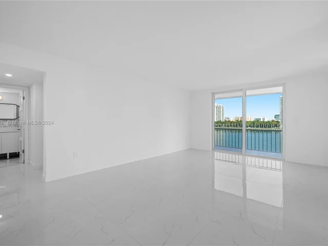 2999 Point East Dr # C514, Aventura FL 33160