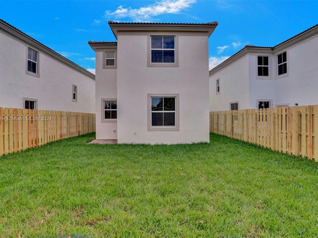 2411 NW 131 CIR, Miami FL 33167