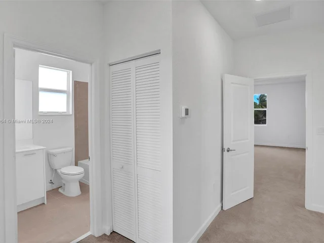 2411 NW 131 CIR, Miami FL 33167