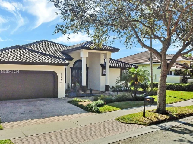 1470 Lantana Ct, Weston FL 33326