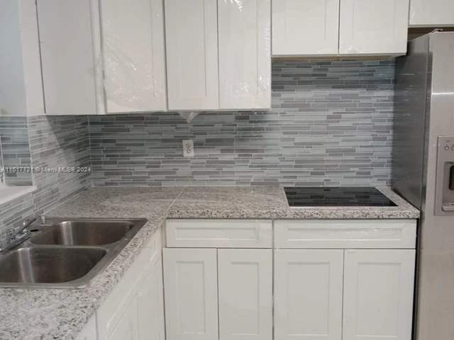 20432 NW 43rd Ct, Miami Gardens FL 33055