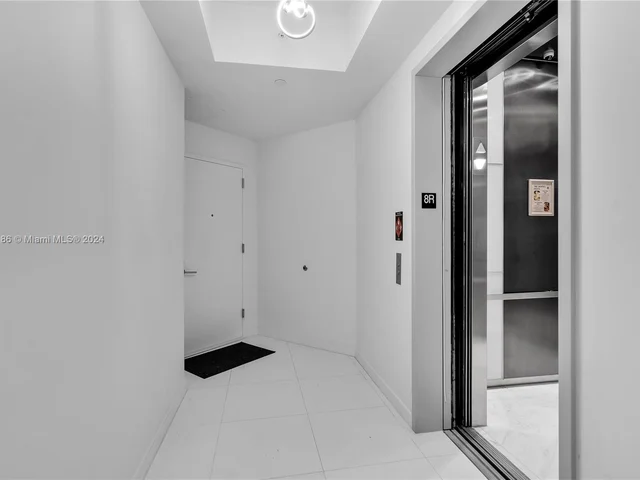 851 NE 1st Ave # 806, Miami FL 33132