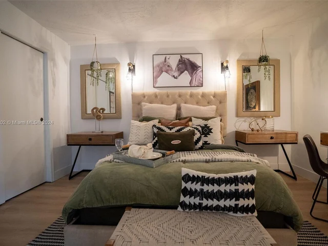 8410 NW 25th Ct, Sunrise FL 33322