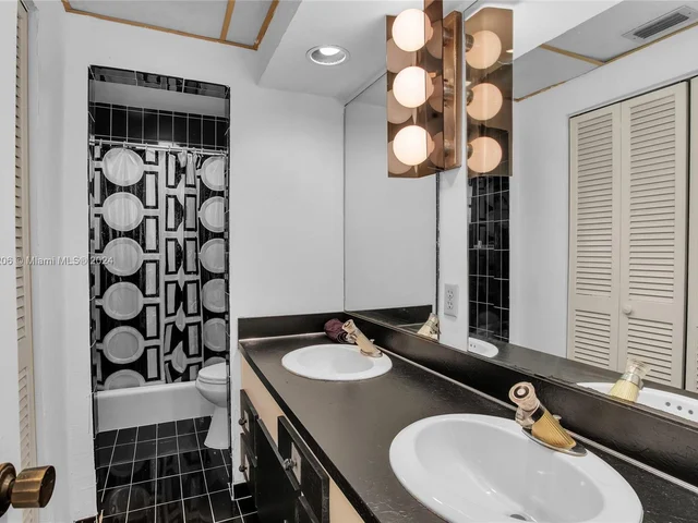 17025 SW 172 Ave, Miami FL 33187