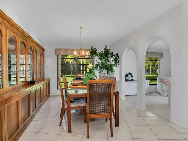 17025 SW 172 Ave, Miami FL 33187