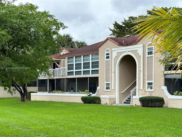 4680 NW 102nd Ave # 20, Doral FL 33178