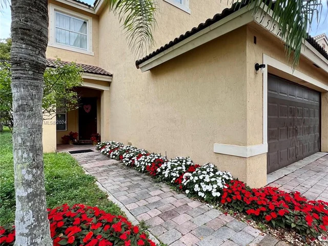 1557 SE 20th Ter, Homestead FL 33035