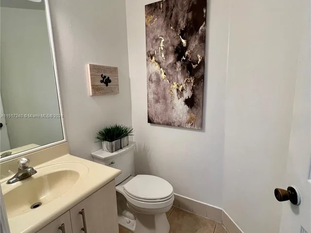 1557 SE 20th Ter, Homestead FL 33035