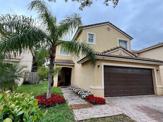 1557 SE 20th Ter, Homestead FL 33035