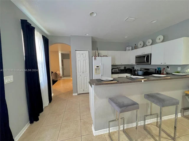 1557 SE 20th Ter, Homestead FL 33035