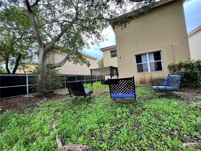 1557 SE 20th Ter, Homestead FL 33035