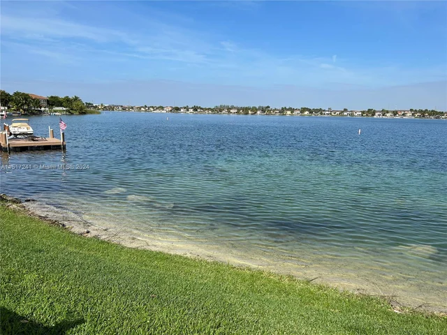 13165 SW 142 TER, Miami FL 33186