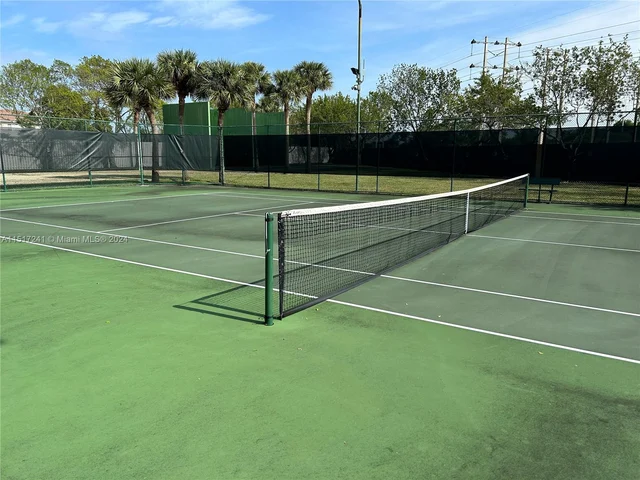 13165 SW 142 TER, Miami FL 33186