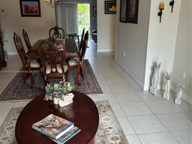 13165 SW 142 TER, Miami FL 33186