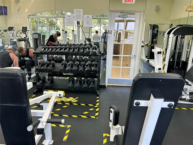 13165 SW 142 TER, Miami FL 33186