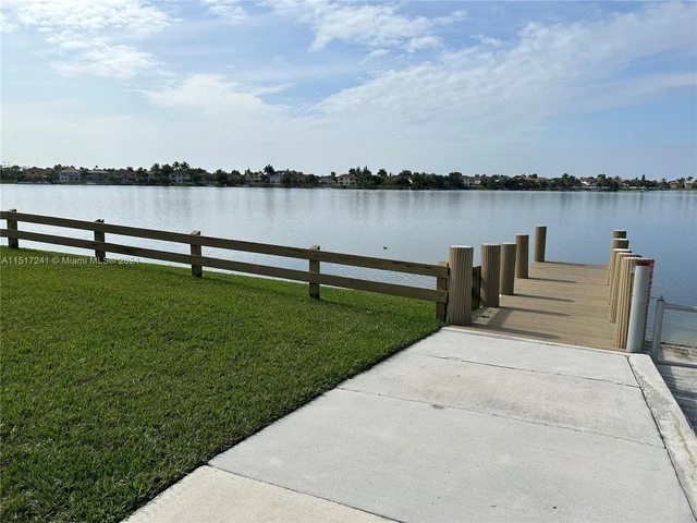 13165 SW 142 TER, Miami FL 33186