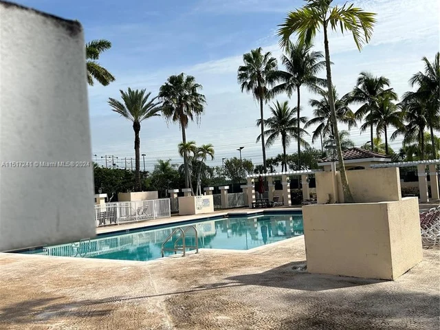 13165 SW 142 TER, Miami FL 33186