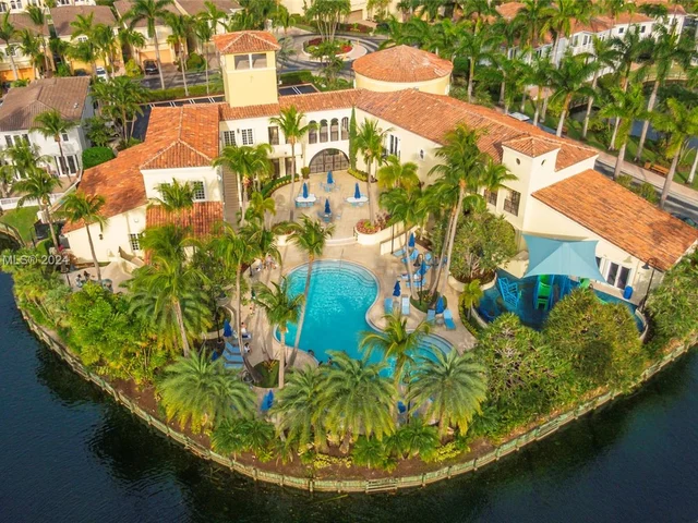 3172 NE 211th St, Aventura FL 33180