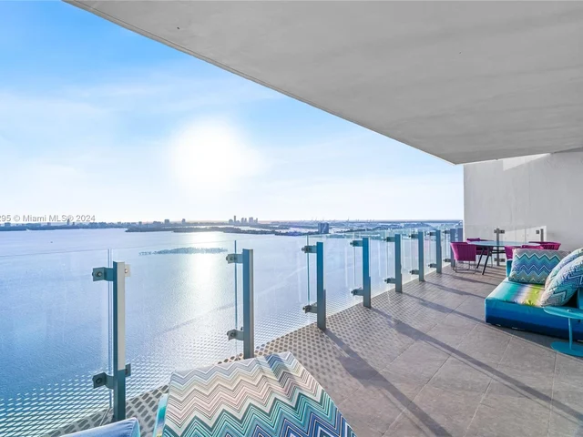 700 NE 26th Ter, Miami FL 33137