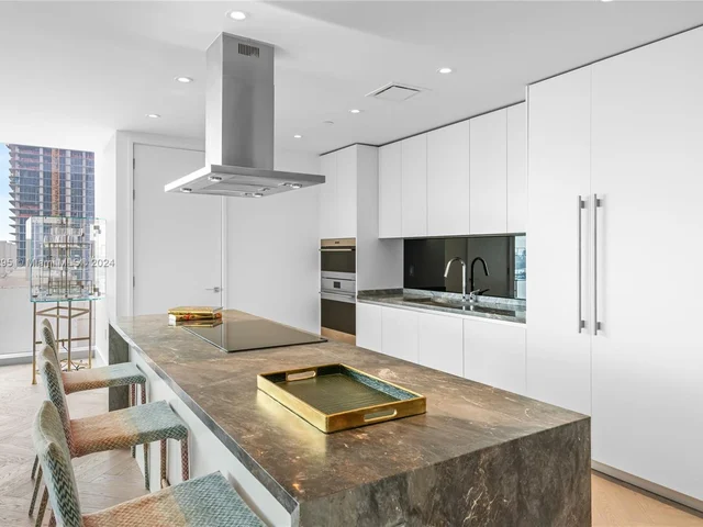 700 NE 26th Ter, Miami FL 33137