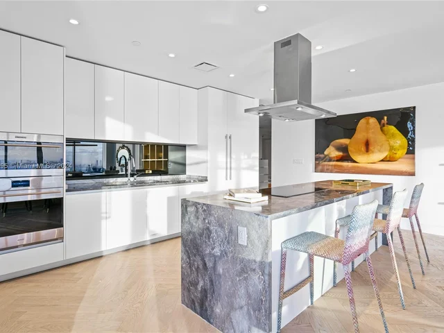 700 NE 26th Ter, Miami FL 33137