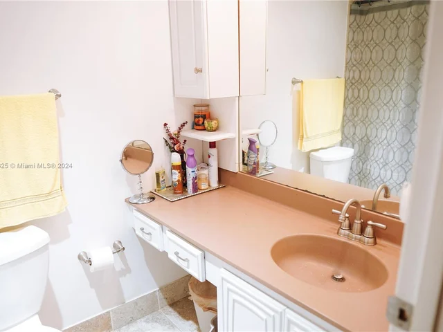 3841 Environ Blvd # 236, Lauderhill FL 33319