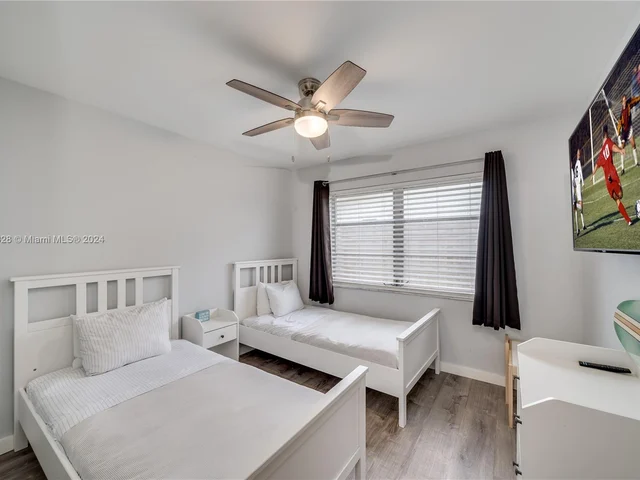 3341 NW 67th St, Fort Lauderdale FL 33309