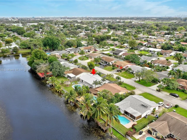 3341 NW 67th St, Fort Lauderdale FL 33309