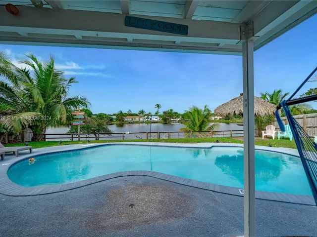 3341 NW 67th St, Fort Lauderdale FL 33309