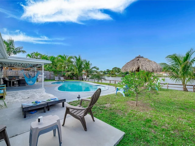 3341 NW 67th St, Fort Lauderdale FL 33309