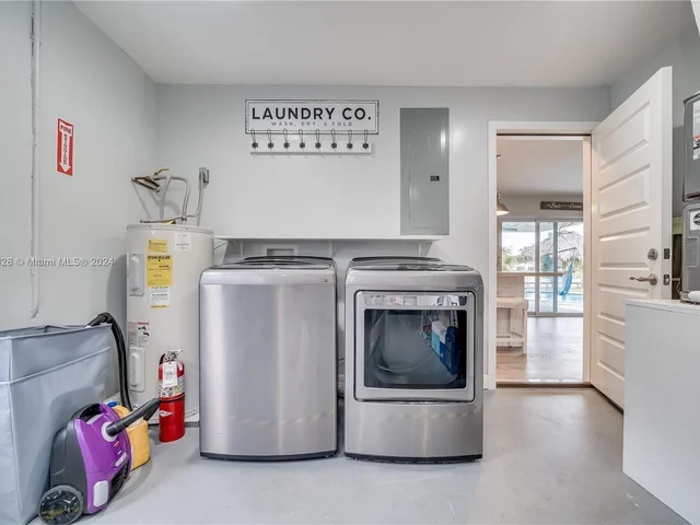 3341 NW 67th St, Fort Lauderdale FL 33309