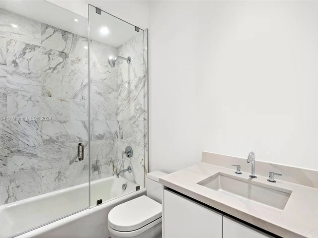 2980 Coconut Ave, Miami FL 33133