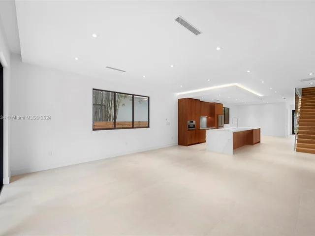 2980 Coconut Ave, Miami FL 33133