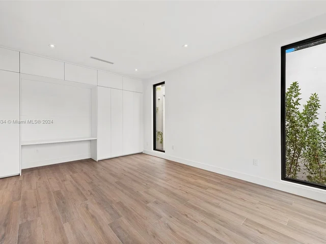 2980 Coconut Ave, Miami FL 33133